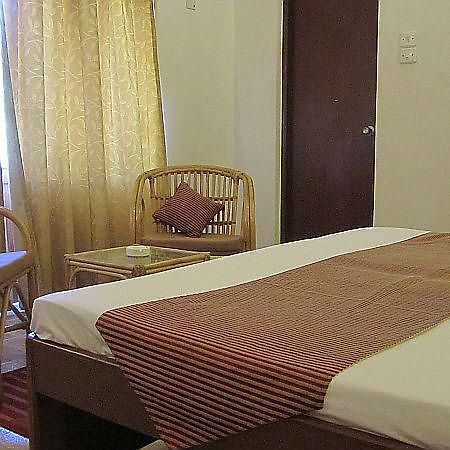 קלנגוטה Kristal Sands Beach Resort מראה חיצוני תמונה