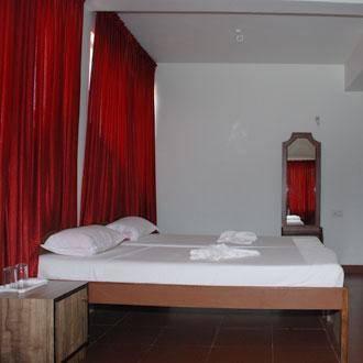 קלנגוטה Kristal Sands Beach Resort מראה חיצוני תמונה