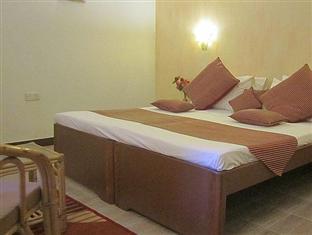 קלנגוטה Kristal Sands Beach Resort מראה חיצוני תמונה